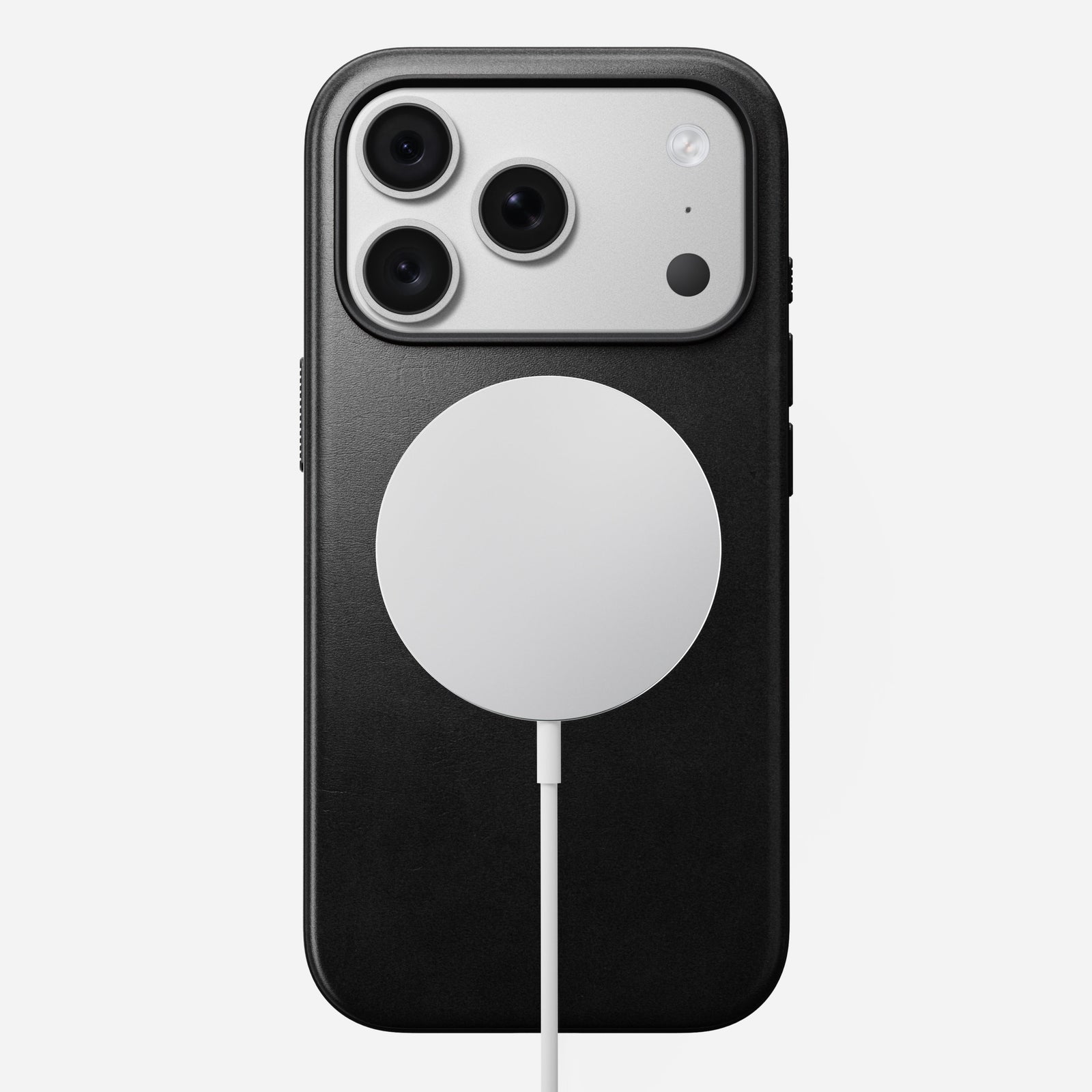 Modern Horween Leather Case for iPhone 18 Pro 6.3 in Black Horween - Nomad