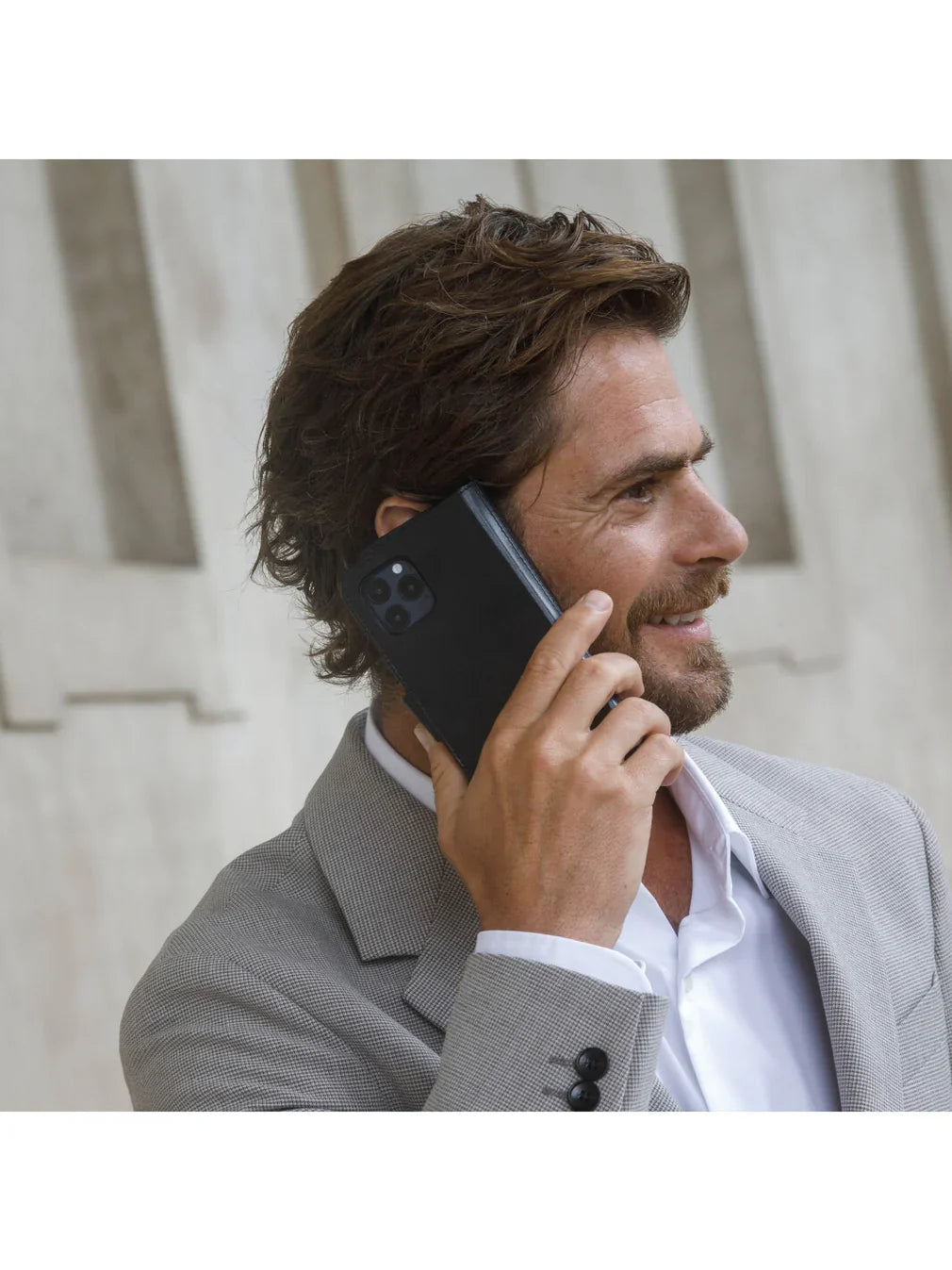 Dbramante1928 Lynge Leather Folio Case iPhone SE 3rd / 2nd / 8 / 7 Black - BONUS Screen Protector