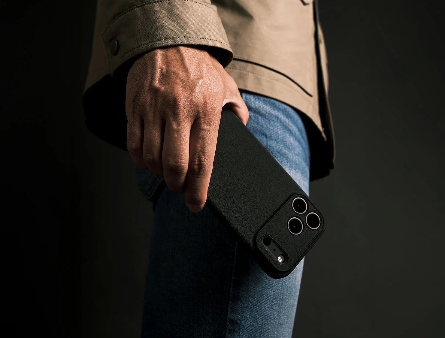 Caudabe Sheath Precise Case MagSafe iPhone 17 Pro Max 6.9 - Black