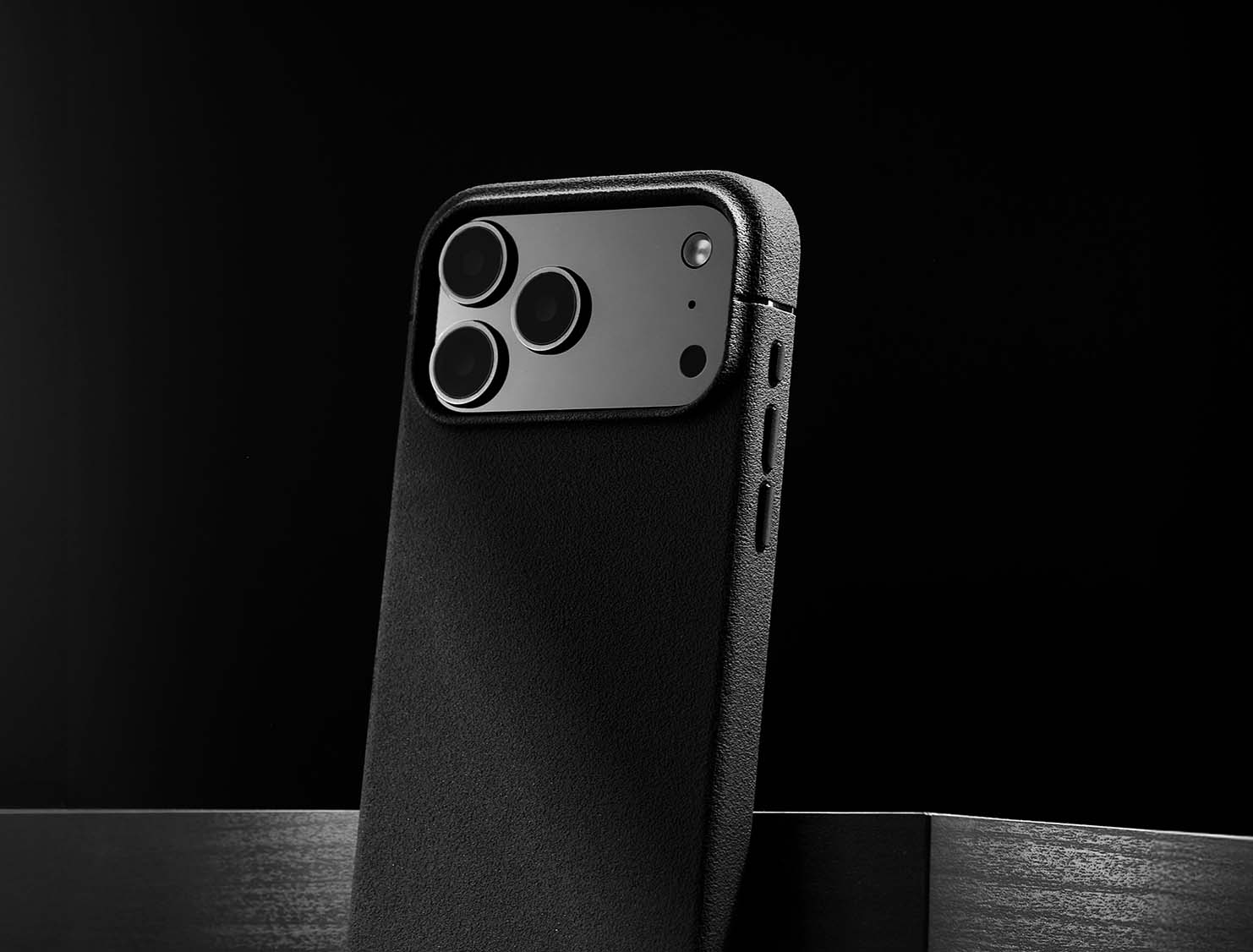 Sheath (OPEN) Case MagSafe iPhone 18 Pro 6.3 in Black - Caudabe