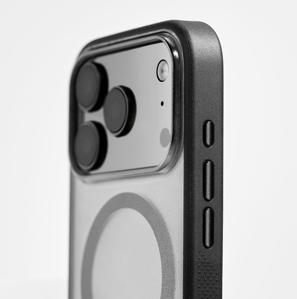 Caudabe Synthesis Slim Protective Case MagSafe iPhone 17 Pro Max 6.9 -Frost