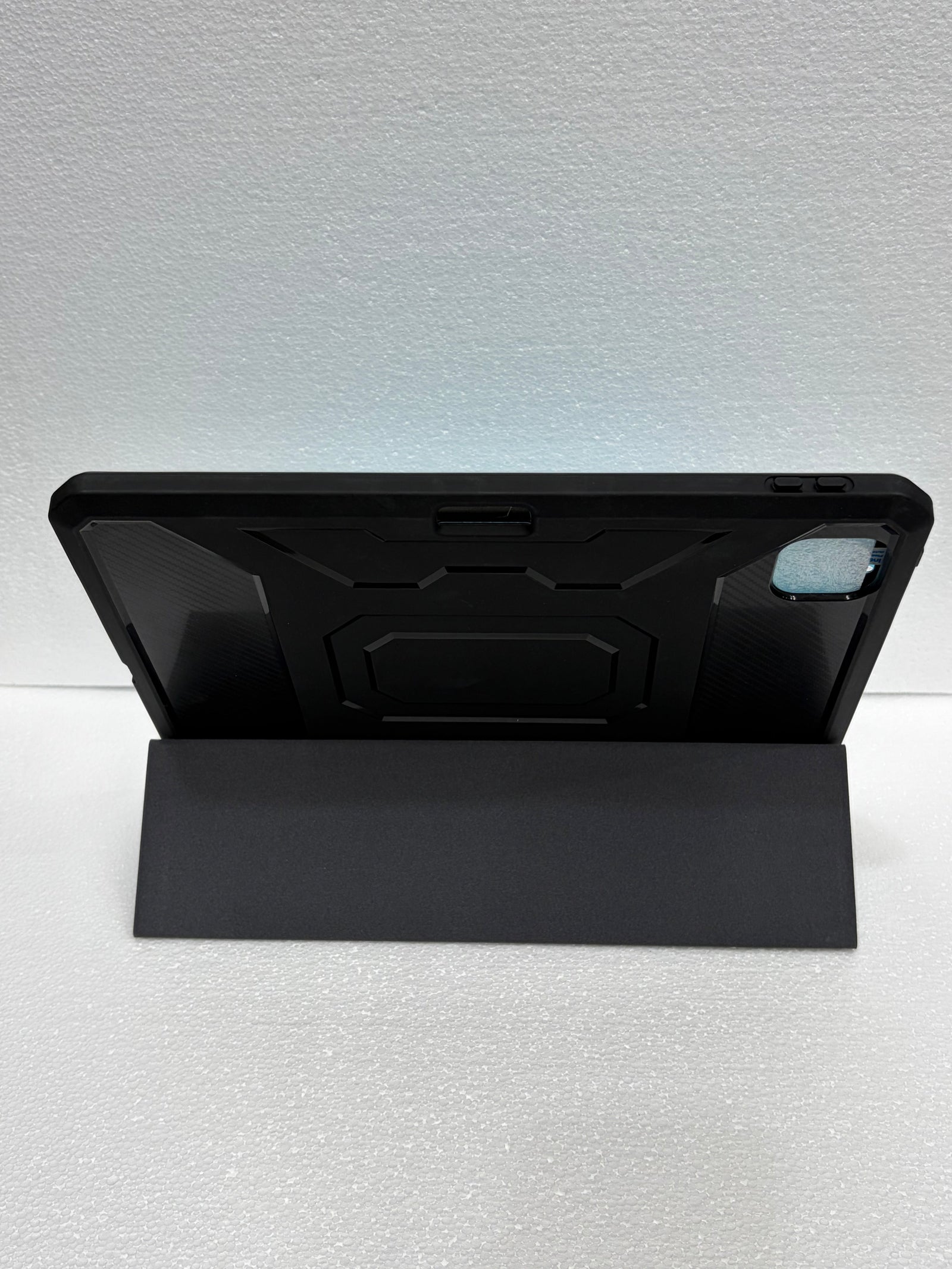 Rugged Trifold Magnetic Case for iPad Pro 11 2020 2nd Gen - Black - Mac Addict