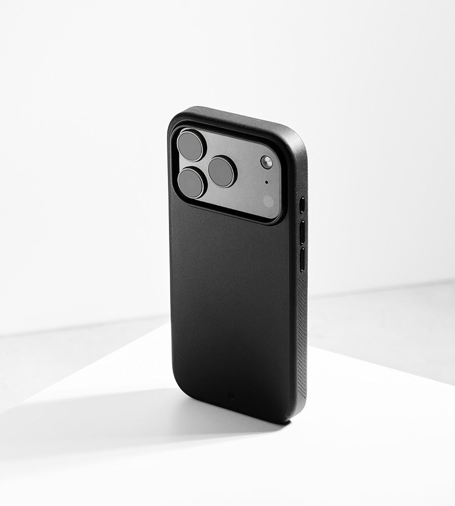 Caudabe Synthesis Slim Protective Case MagSafe iPhone 17 Pro 6.3 - Black