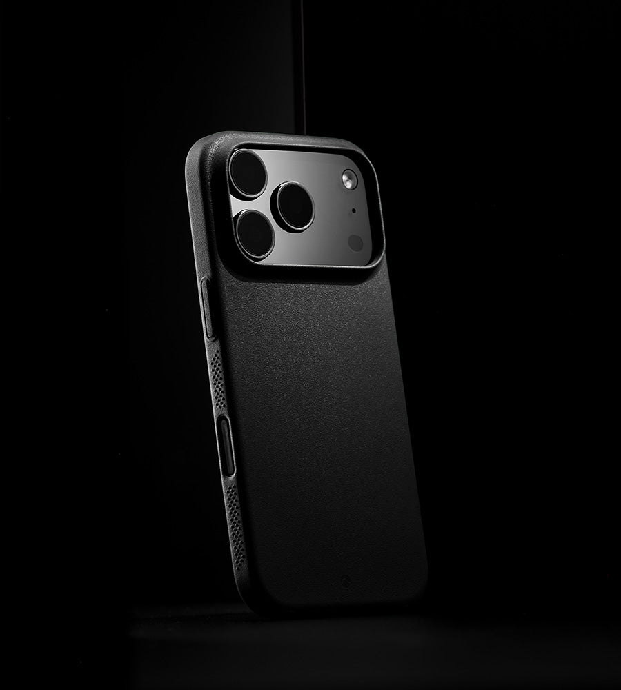 Veil Ultra Thin Case iPhone 18 Pro 6.3 in Black - Caudabe