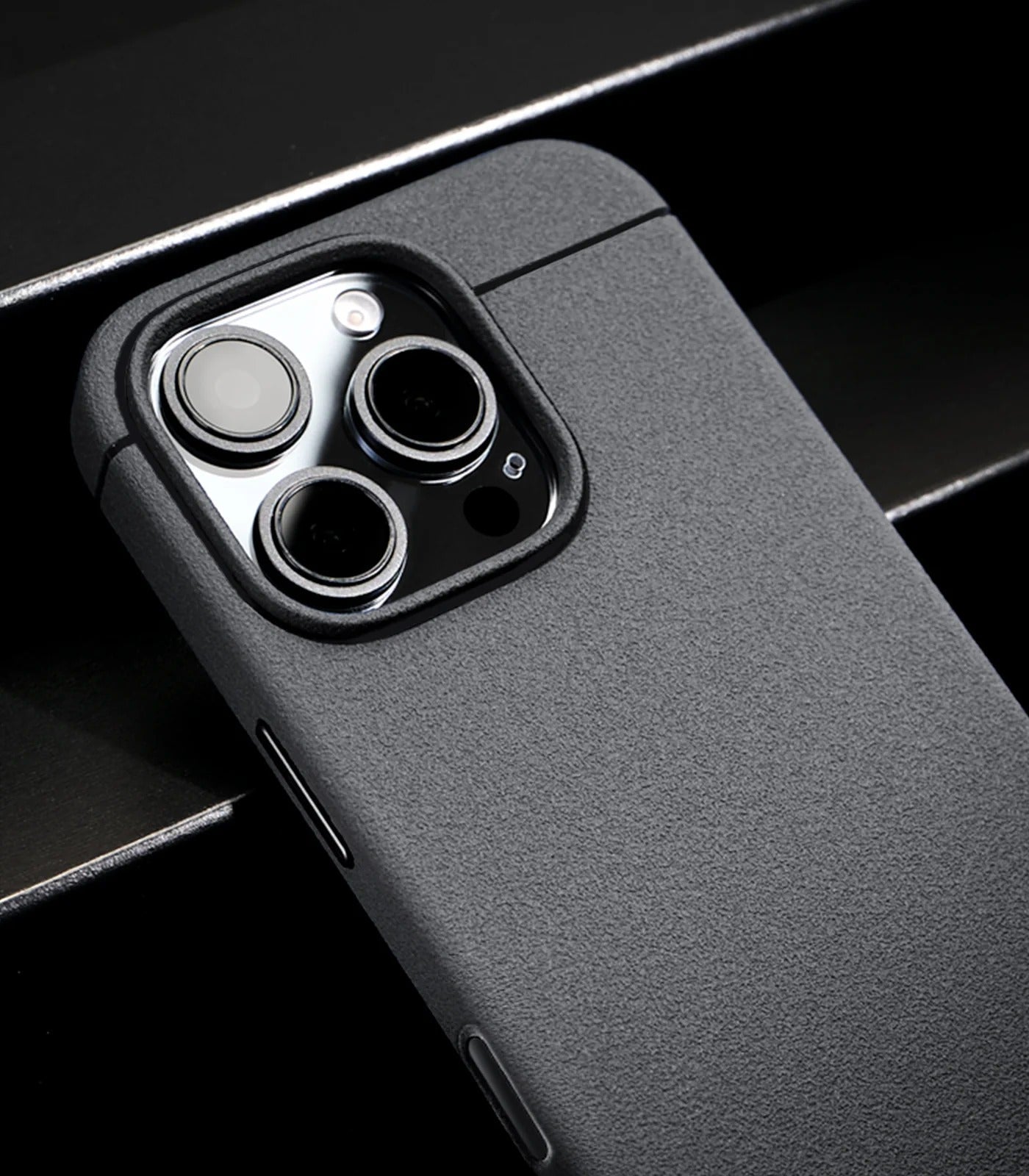Caudabe Sheath Case MagSafe iPhone 16 Pro Max Camera Control - Black - Mac Addict