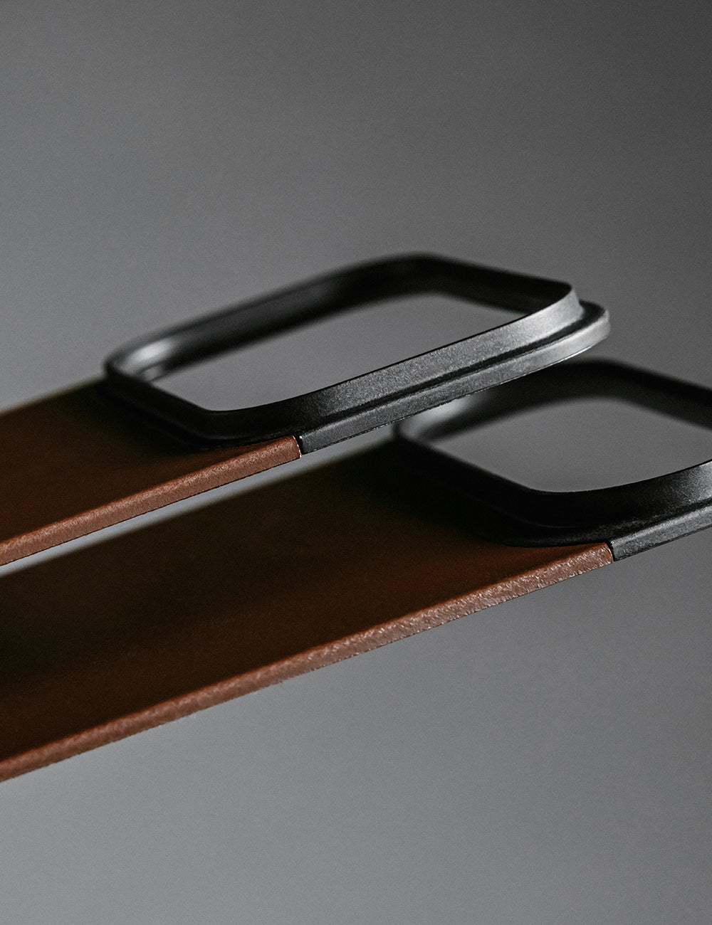 nomad horween case for iphone 17 air brown magnetic charging