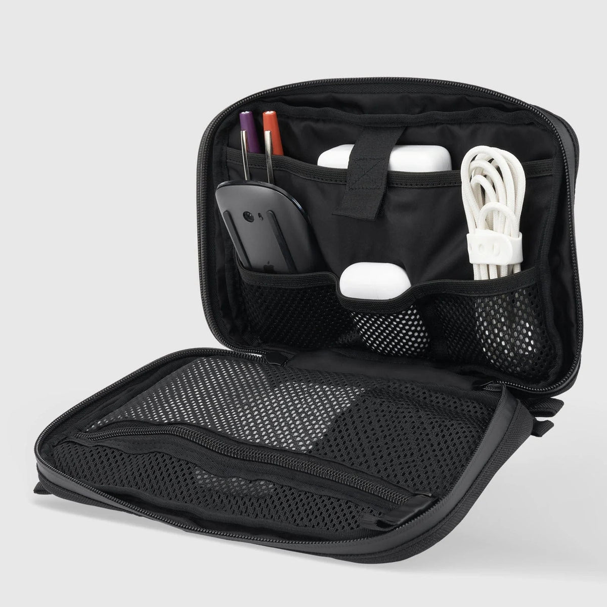 Pelican Traveler Tech Organizer - Mac Addict